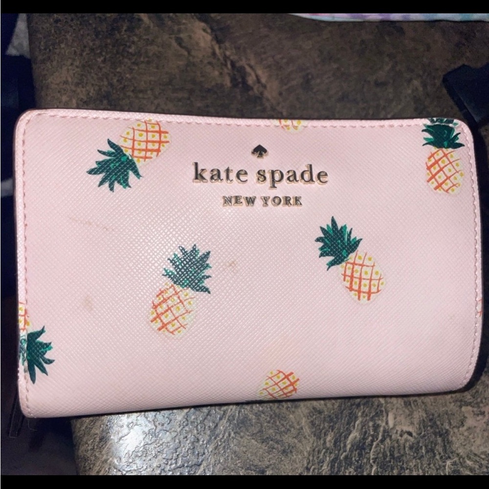 WELL USED Kate Spade wallet (marks in front other wise good shape)